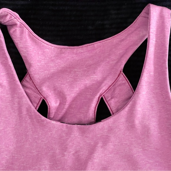 Outdoor Research Amelia tank with built in shelf bra, womenโs size small - Picture 2 of 14